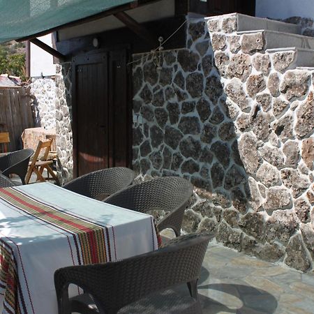 Eco Village Under The Cliffs Ilindentsi Екстер'єр фото