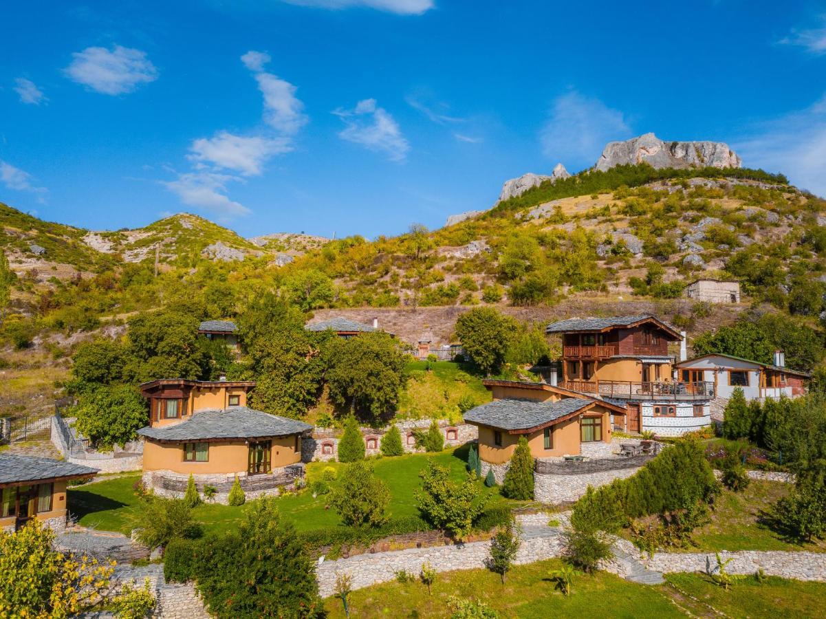 Eco Village Under The Cliffs Ilindentsi Екстер'єр фото