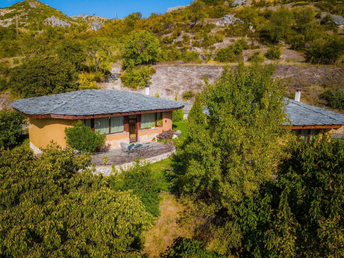 Eco Village Under The Cliffs Ilindentsi Екстер'єр фото