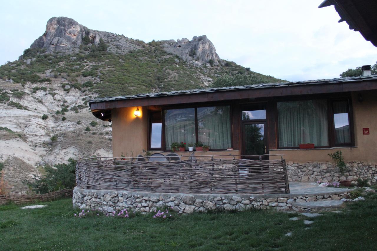 Eco Village Under The Cliffs Ilindentsi Екстер'єр фото