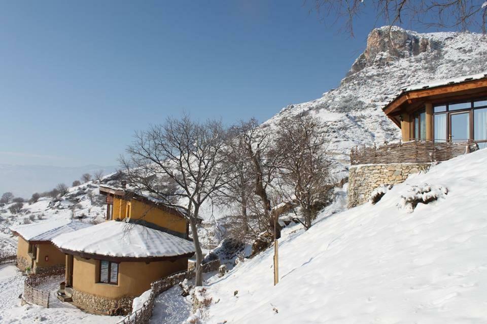 Eco Village Under The Cliffs Ilindentsi Екстер'єр фото